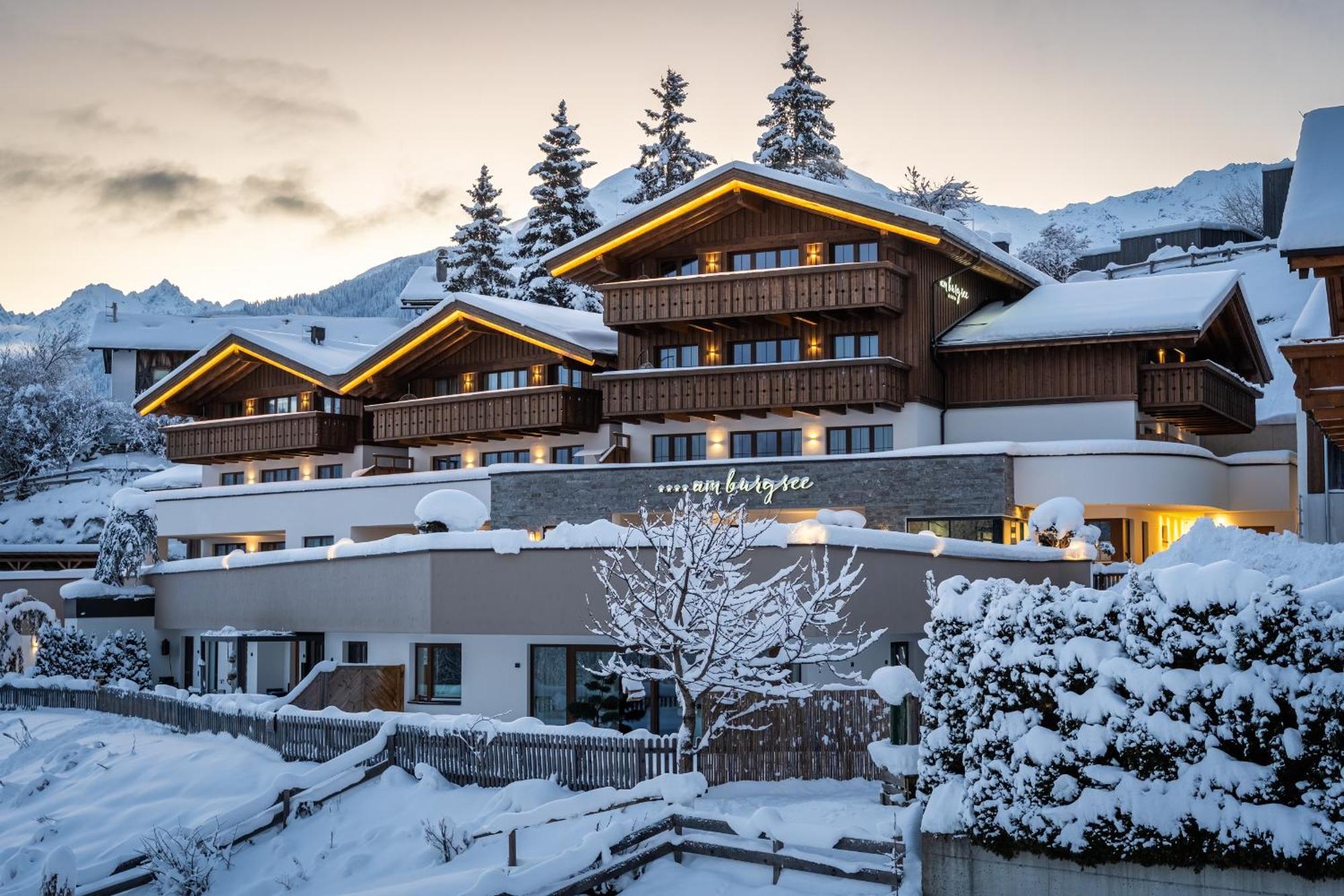 Alpin Chalet Am Burgsee Ладис Экстерьер фото