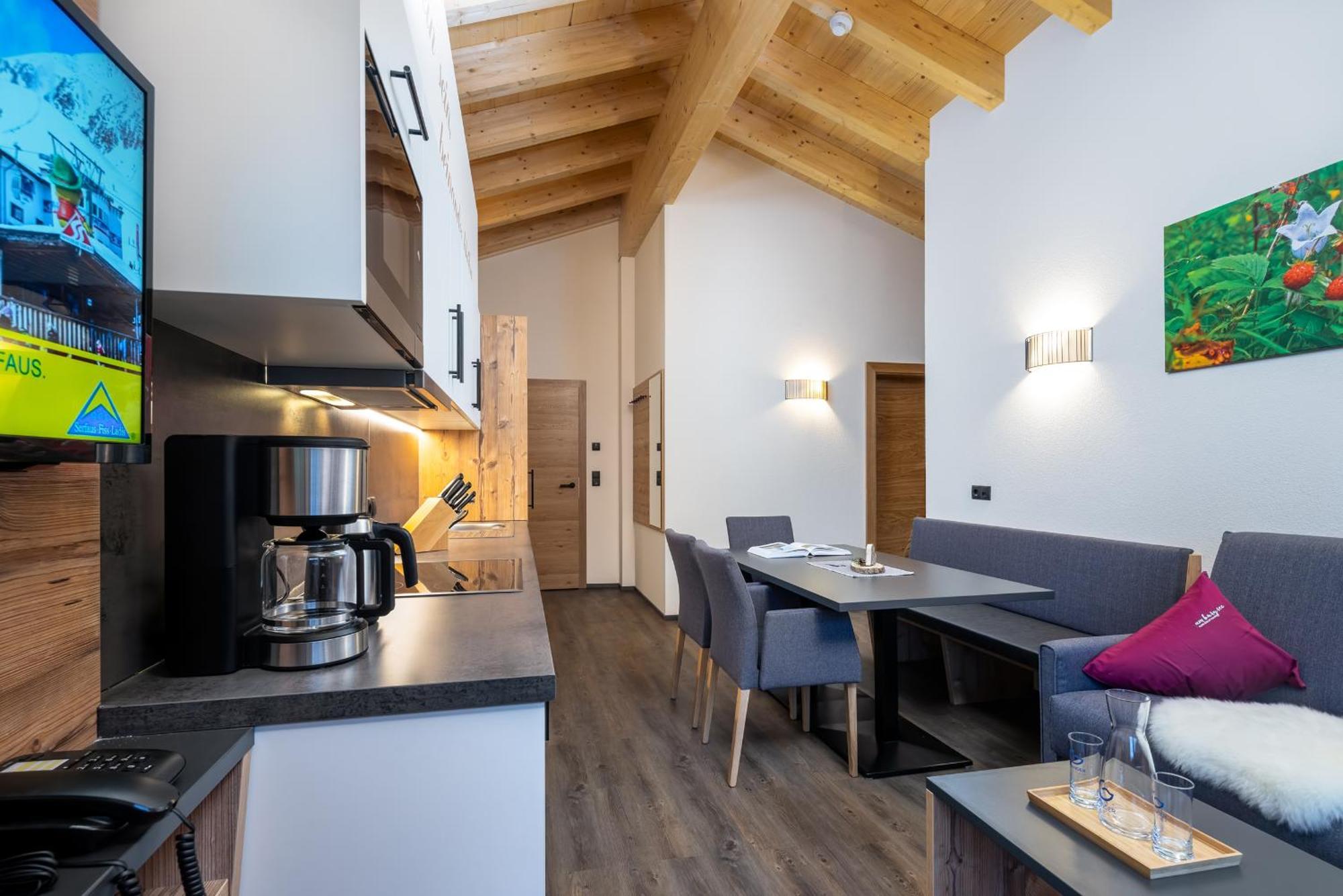 Alpin Chalet Am Burgsee Ладис Экстерьер фото